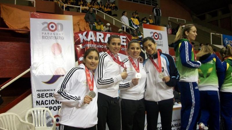 La catamarqueña Carolina Santaya en campeonato de karate en Buenos Aires