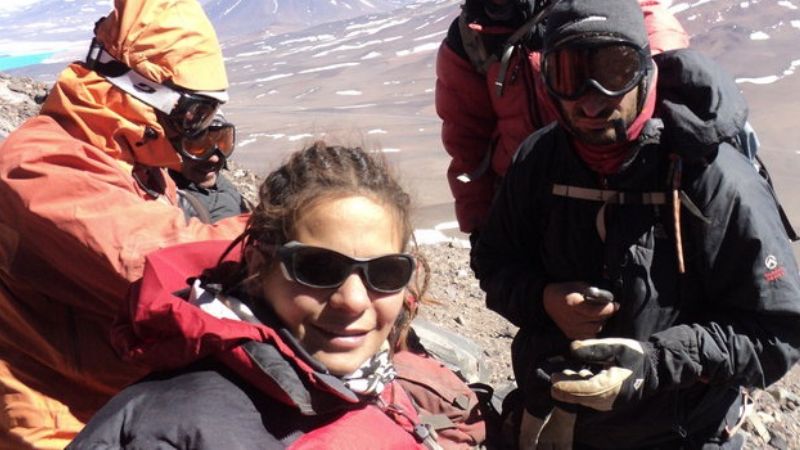 Úrsula Díaz espera buen tiempo en la base del Everest