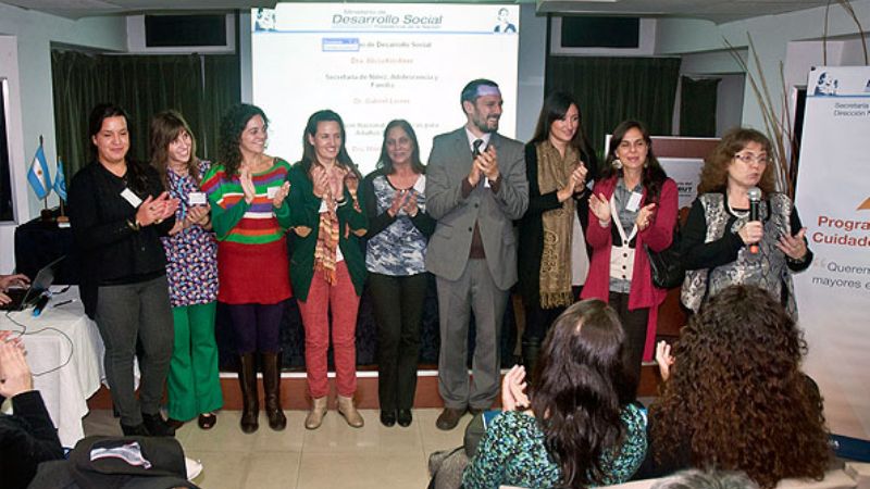 Catamarqueños en encuentro sobre cuidado de adultos mayores