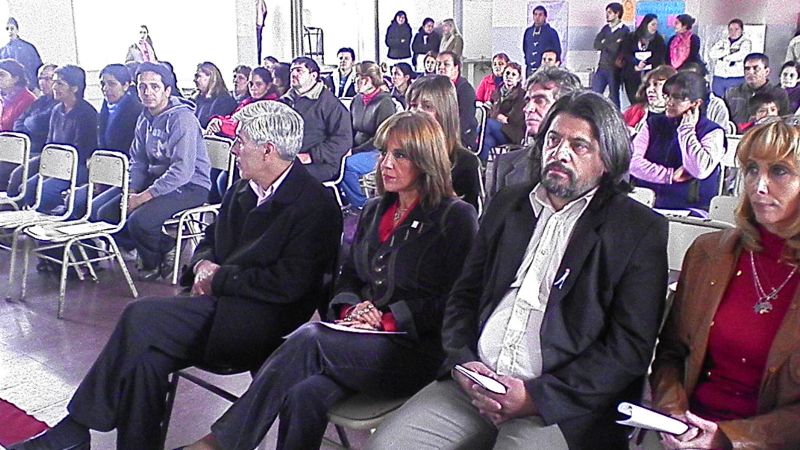 Colorido y emotivo acto de promesa a la Constitución Nacional