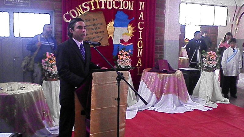 Colorido y emotivo acto de promesa a la Constitución Nacional