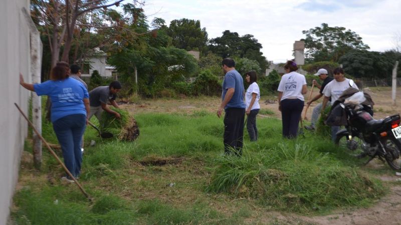 Trabajos solidarios en barrios de Valle Viejo