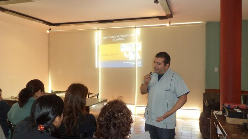 Más de 130 docentes se capacitaron sobre salud bucal  