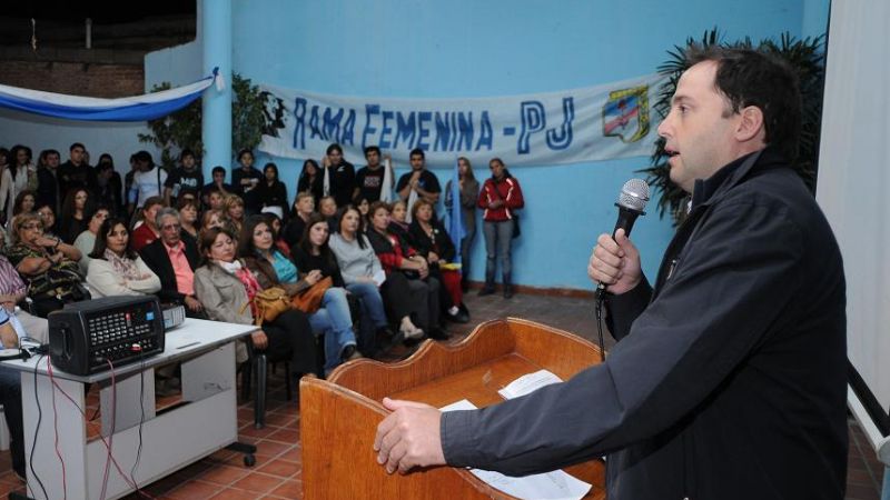 Mera encabezó acto en el PJ