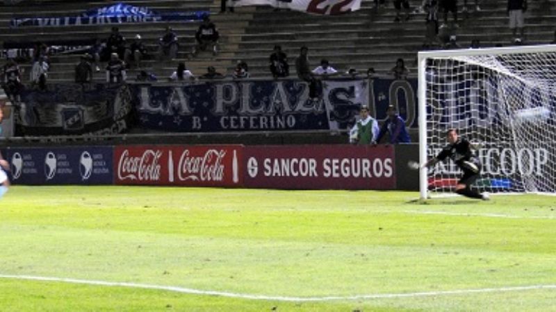 Banfield venció 1-0, con dudoso penal, a Antoniana