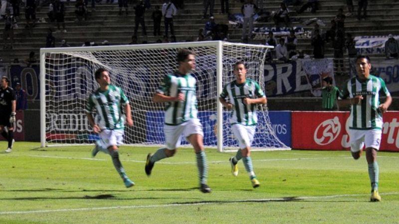 Banfield venció 1-0, con dudoso penal, a Antoniana
