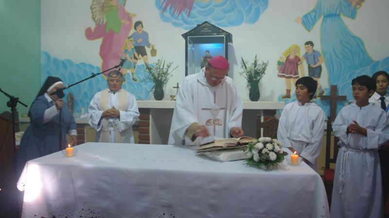 El Obispo consagró el altar de la capilla de San Expedito 
