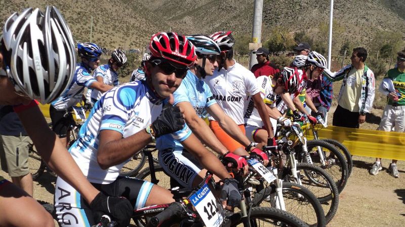 Álvaro Macías a la selección Argentina de mountain-bike