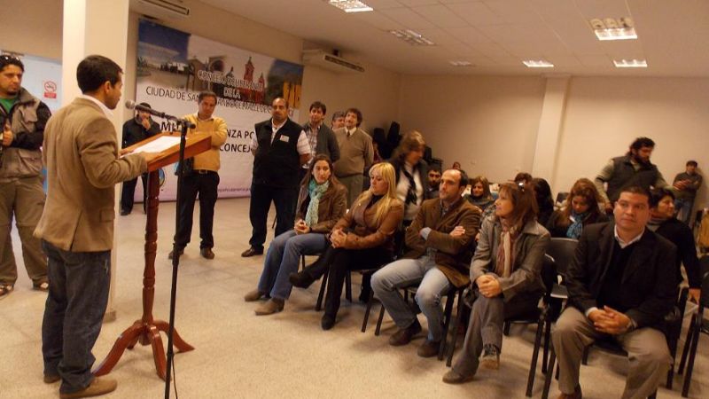 Homenaje a Mariano Moreno en el agasajo a los periodistas