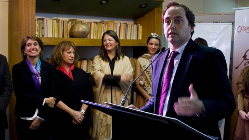 Se presentó el Poncho 2013 en Buenos Aires