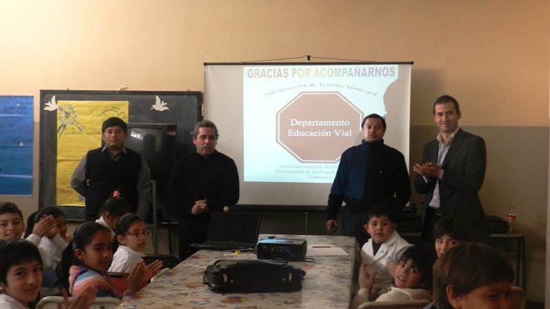 Charla sobre seguridad vial en escuelas de SFVC