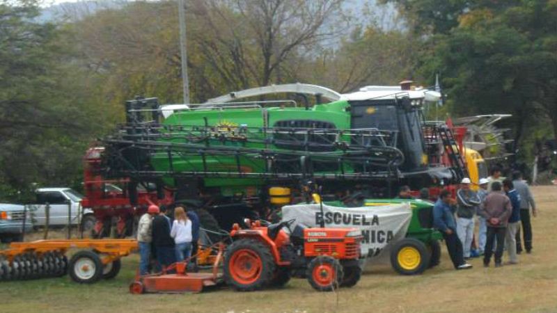 Primeras Jornadas Productivas Agroganaderas Alijilán 2013