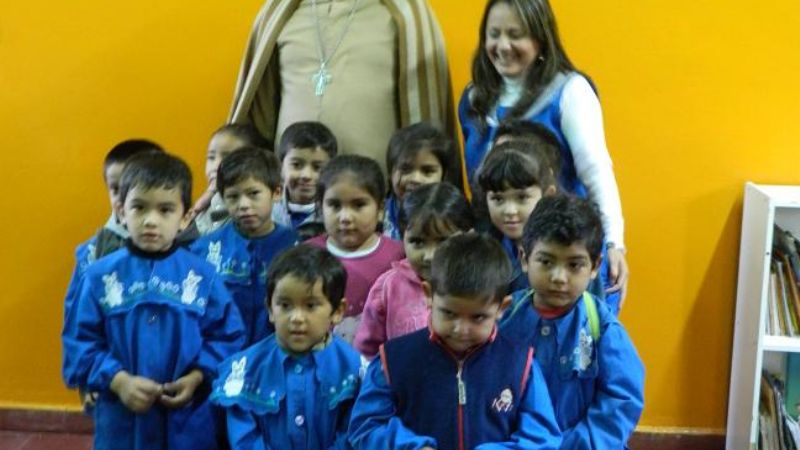 El Obispo visitó la escuela y el hogar de personas especiales