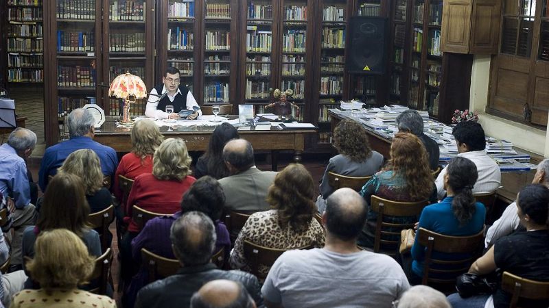 A sala llena, se presentó Cuentos del Noroeste