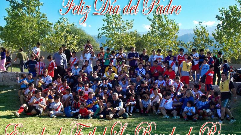 “La Banda” saluda a los padres