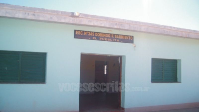 Vaciaron una escuela en la localidad de El Pueblito