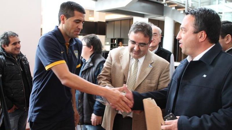 Jalil saludó al plantel de Boca