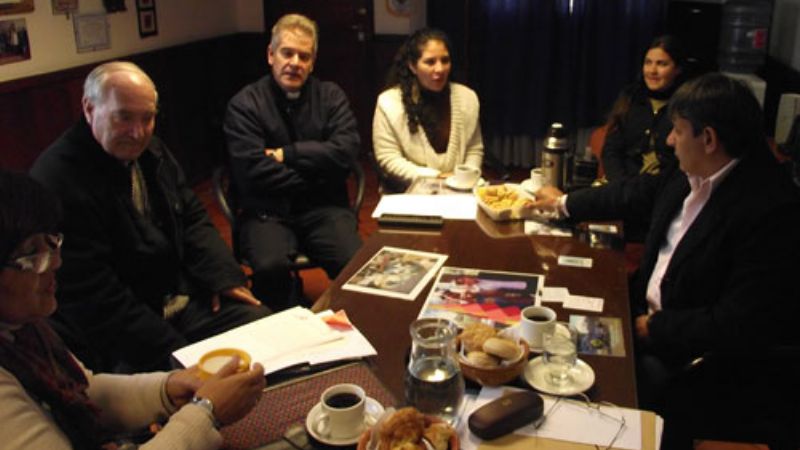 Ceden derechos a la Prelatura en terreno de la Plaza V Centenario