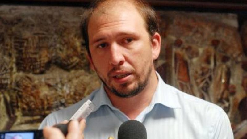 Lavatelli a Sánchez: “Se habla desde la tribuna política”