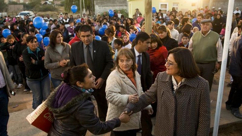 Corpacci entregó más viviendas en la zona norte