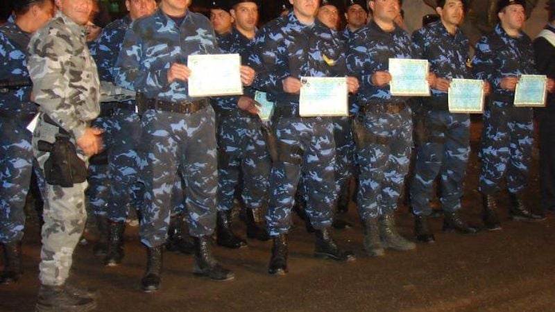 Ascenderán a policías heroicos