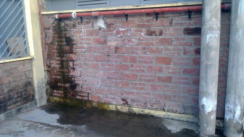 Trabajos de refacción y mantenimiento en escuela de Los Altos