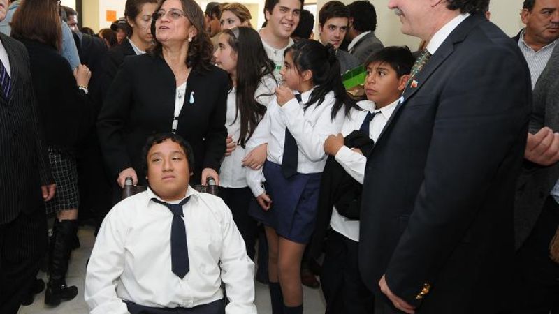 El Gobierno inauguró una nueva escuela