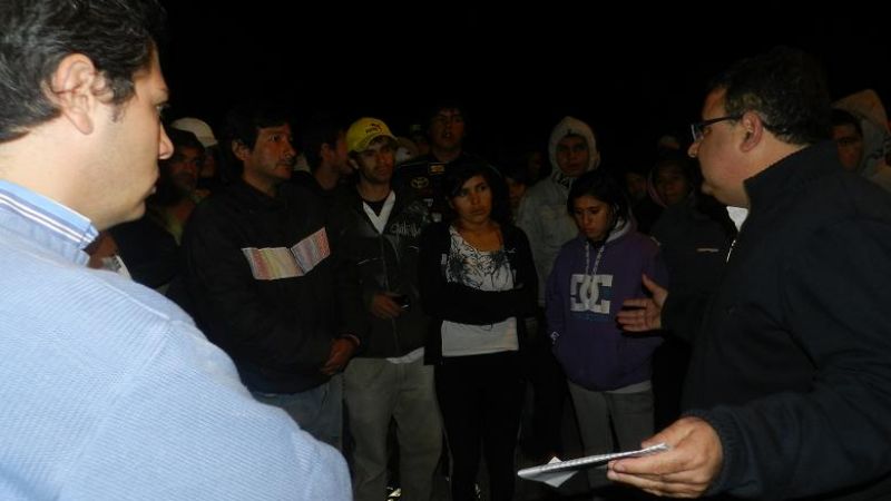 Jalil acordó el retiro pacífico de usurpadores del sur