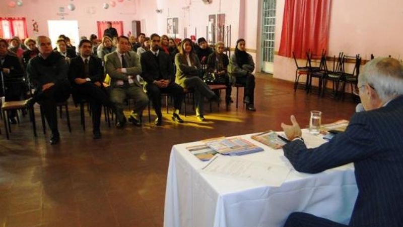 Defensa del Consumidor capacitó a jubilados de la Capital