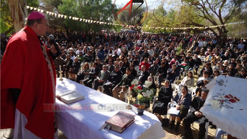 Una multitud en la Fiesta de San Pedro