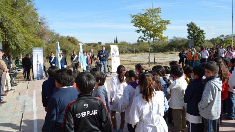 “Sí a la vida, Sí al deporte" lanzó torneo de handboll 