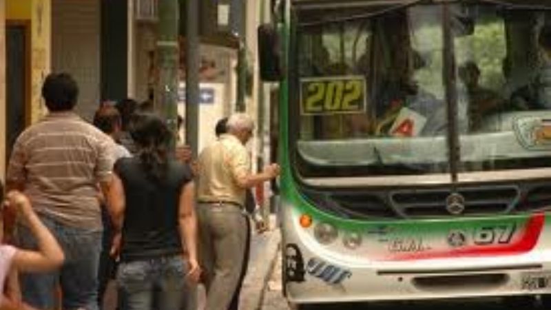 Suspenden paro de choferes