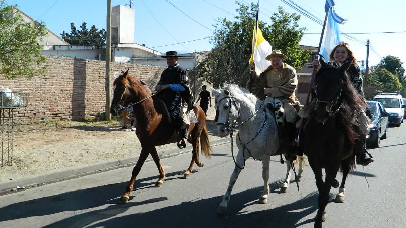 Unos 2 mi chicos en jornada con el Obispo en el club Red Star  