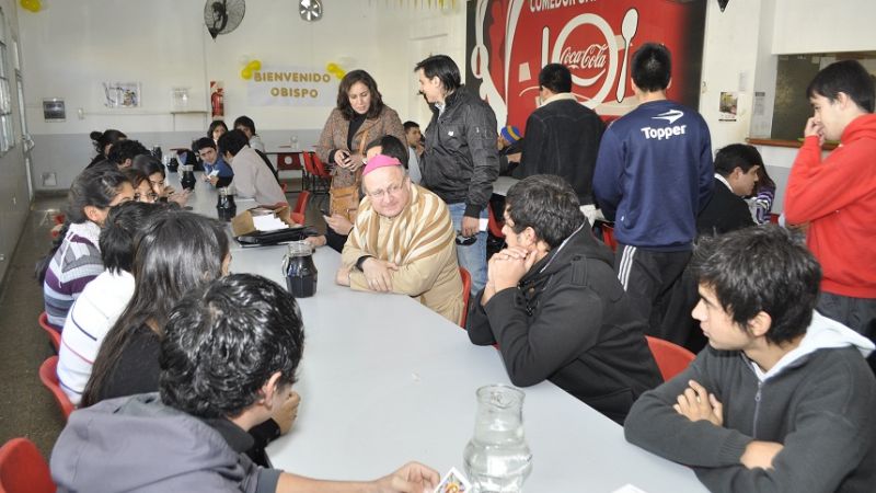 Ameno almuerzo de Urbanc con estudiantes universitarios