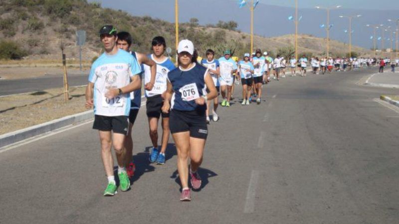 Se presenta maratón Poncho 2013