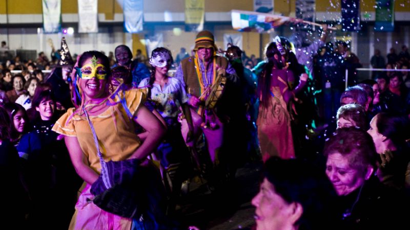 La tercera luna del Poncho, con proyección histórica