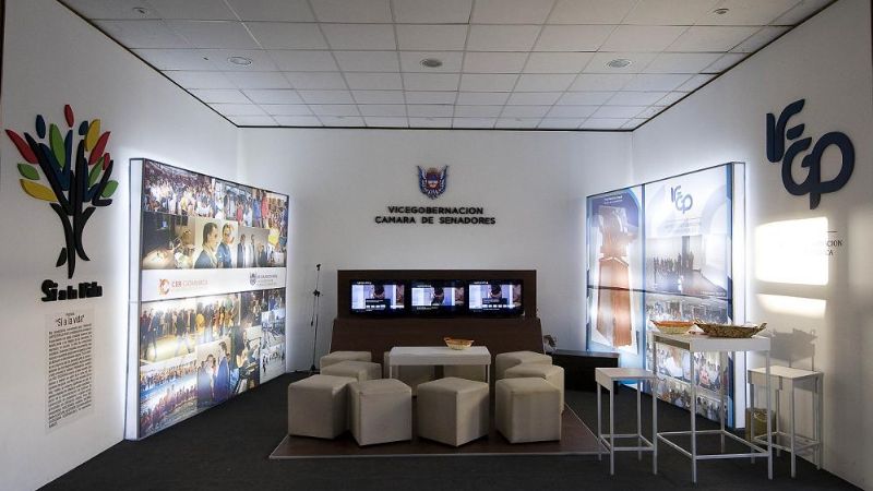 La Vicegobernación y Senadores presentes en el Poncho