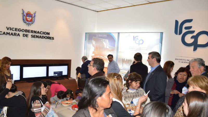 La Vicegobernación y Senadores presentes en el Poncho