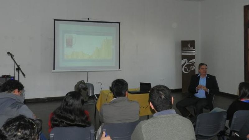 Funcionarios se forman en el tratamiento de adicciones