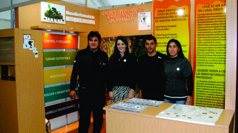 La Secretaria del Ambiente presente en el Poncho