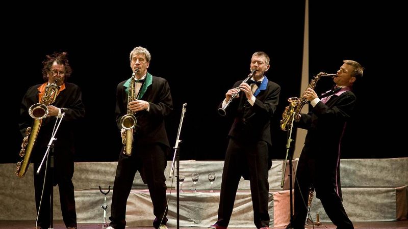 Con una apertura de lujo se realizó el tercer día del Ponchito 2013