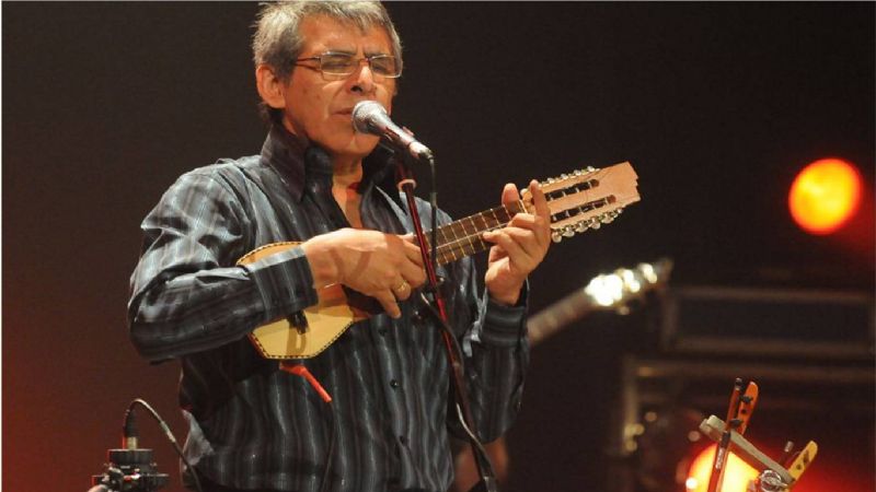 Peteco Carabajal trae su arte a la noche festivalera del viernes