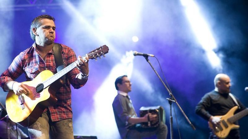 La juventud tuvo su espacio con una notable propuesta rockera