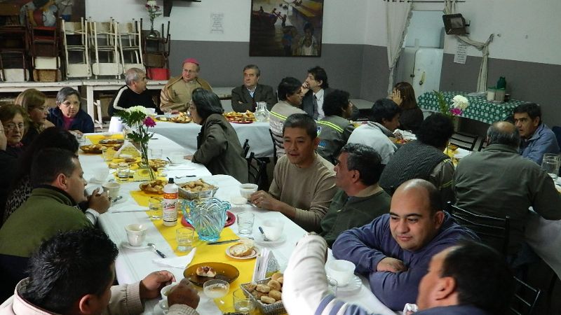 Urbanc visitó el comedor Mama Achachita y un geriátrico 