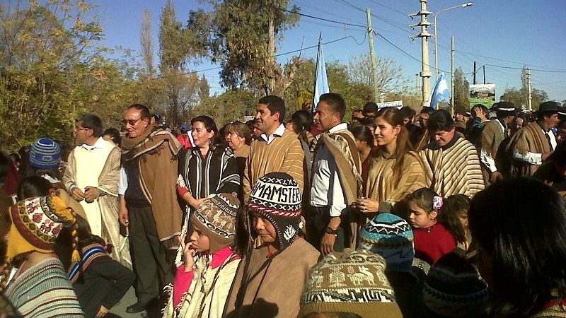 Entre marcha, hilados y ponchos, Belén se vistió de fiesta