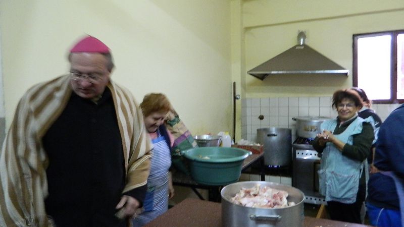 El Obispo en la capilla de Fátima del barrio General Paz