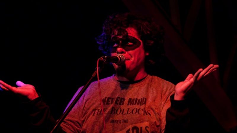 El Poncho se viste de rock en la tarde del sábado