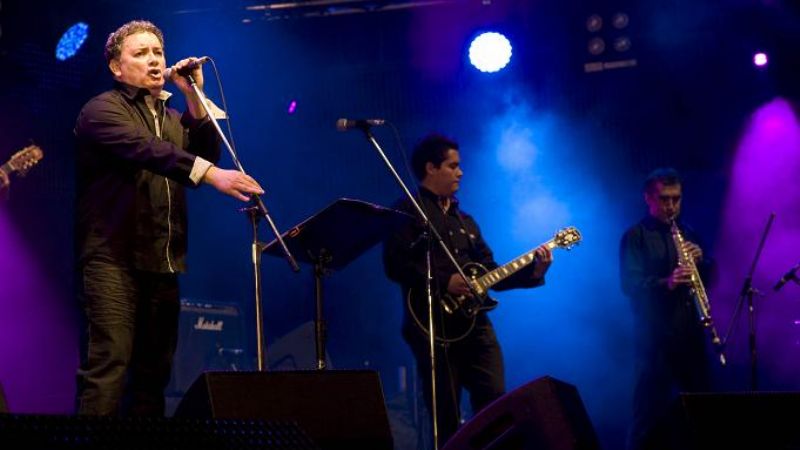 Un Poncho Federal con el aporte de Raúl Lavié y el santiagueño Garnica