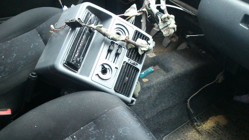 Quiso robar un estéreo y terminó tras las rejas