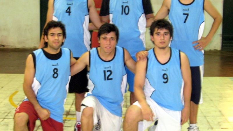 Esta noche sigue el básquetbol universitario
